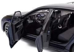 1:18 BMW i7 M70 G70 Blue Metallic 2024 - Minichamps