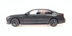 1:18 BMW i7 M70 G70 Grey Metallic 2024 - Minichamps