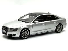 1:18 AUDI A8 Long W12 Ice Silver 2010 - Kyosho / Dealer