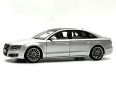1:18 AUDI A8 Long W12 Ice Silver 2010 - Kyosho / Dealer