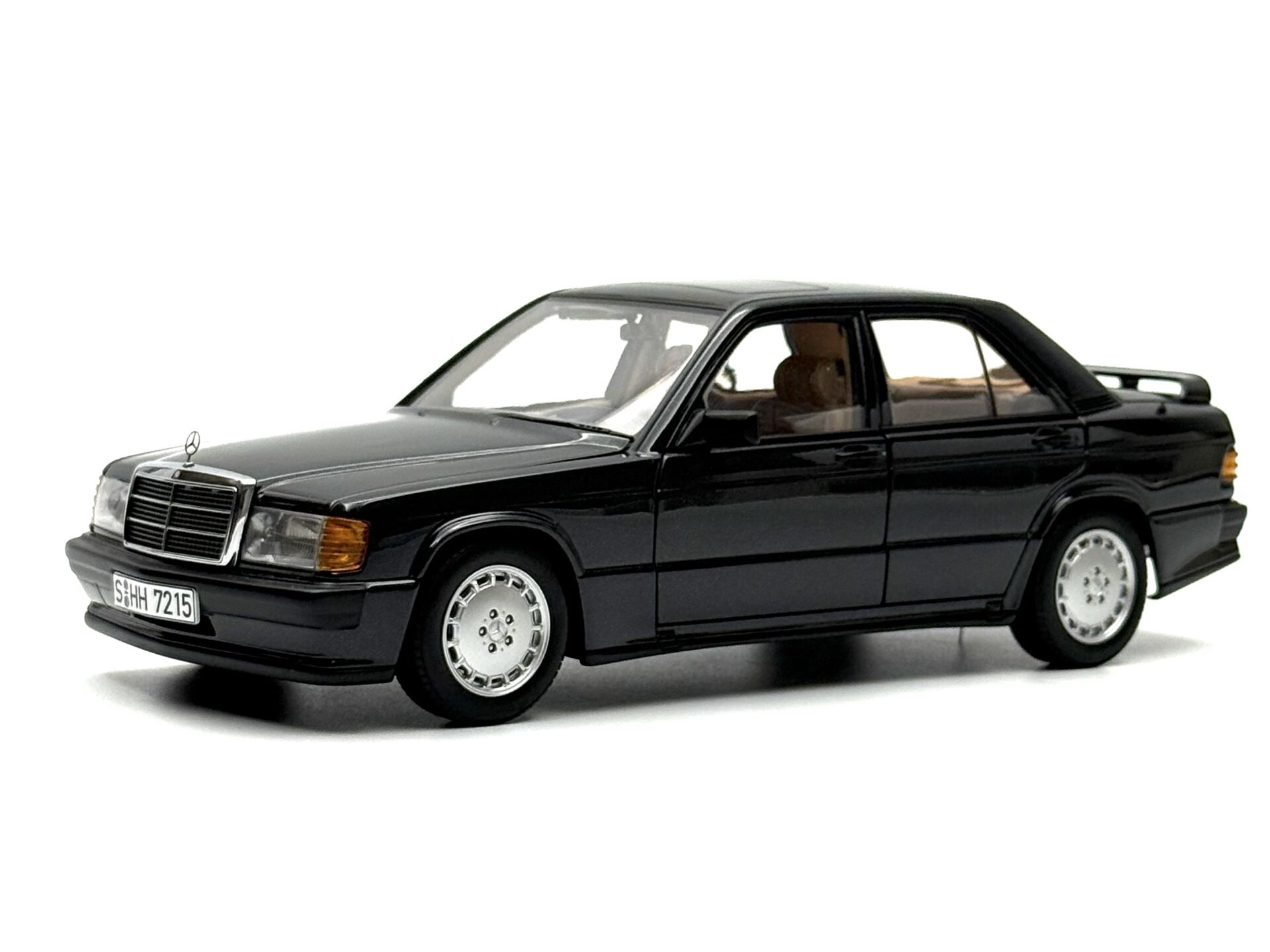 1:18 Mercedes-Benz 190E 2.3-16V 1986 Blue Black W201 - Autoart