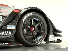 1:18 Nissan GT-R Super GT500 Advan Okayama 2015 - EBBRO