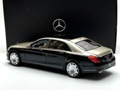 1:18 Mercedes-Maybach S Class S650 X222 Silver Blue - Norev