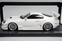 1:18 Toyota Supra JZA80 White IG1352 - Ignition Model