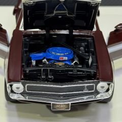 1:18 Ford Shelby GT-500 1969 - Auto World American Muscle