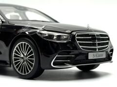 1:18 Mercedes-Benz S Class W223 AMG Line Onyx Black - Norev
