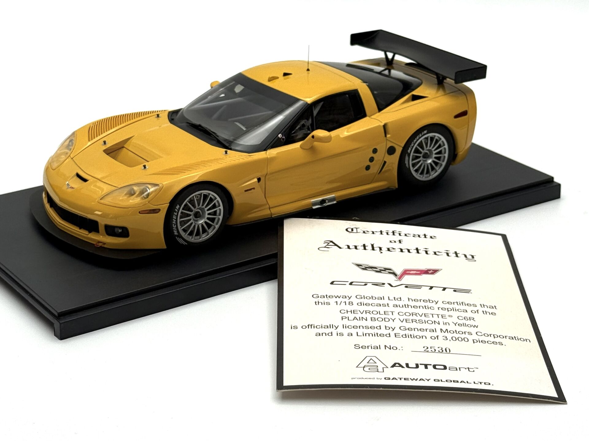 1:18 Chevrolet Corvette C6-R Plain Body Version 80551 - Autoart