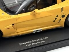 1:18 Chevrolet Corvette C6-R Plain Body Version 80551 - Autoart