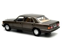 1:18 Mercedes-Benz 560 SEL W126 Impala Brown - Norev