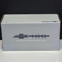 1:18 Chevrolet Silverado 100th Year Edition 2018 - GT Spirit