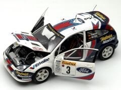 1:18 Ford Focus WRC Monte Carlo Rally 2001 Sainz #3 80111 - Autoart