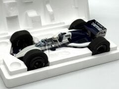1:18 Brabham BMW BT52 Riccardo Patrese 1983 - Minichamps