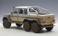 1:18 Mercedes-Benz G63 AMG 6x6 2013 Muddy - Autoart Signature