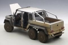 1:18 Mercedes-Benz G63 AMG 6x6 2013 Muddy - Autoart Signature