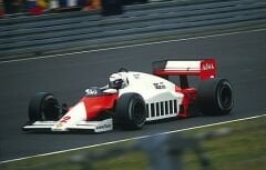 1:18 Mclaren TAG F1 MP4/2B Alain Prost World Champion 1985 - Solido