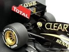 1:18 Lotus Renault E21 Kimi Räikkönen 2013  - Minichamps