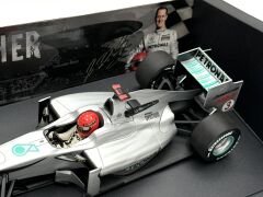 1:18 Mercedes GP Petronas Schumacher Comeback 2010 - Minichamps