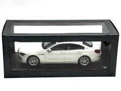 1:18 BMW 650i Gran Coupe F06 Mineral White 2012 - Paragon Model
