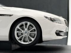 1:18 BMW 650i Gran Coupe F06 Mineral White 2012 - Paragon Model