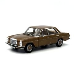 1:18 Mercedes-Benz 200 W115 Bycance Gold 1968 - Norev