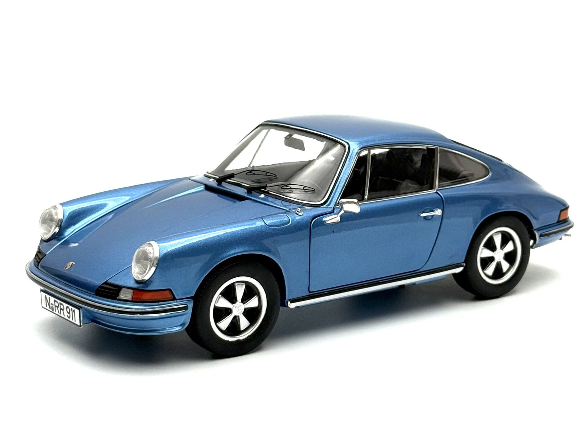 1:18 Porsche 911 S 2.4 Coupe Blue Met 1973 - Schuco