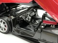 1:18 Pagani Huayra Red Met Black 2012 Diecast 78268 - Autoart
