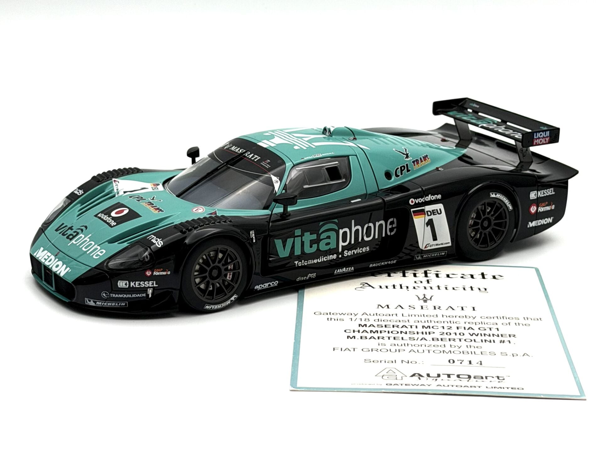 1:18 Maserati MC 12 FIA GT1 Championship 2010 Winner  - Autoart