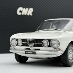 1:18 Alfa Romeo 1750 GTV LHD 1967 White 70101 - Autoart
