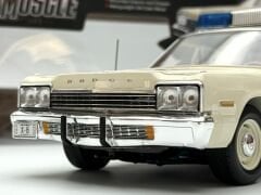 1:18 Dodge Monaco Illinois State Police 1974 - Auto World