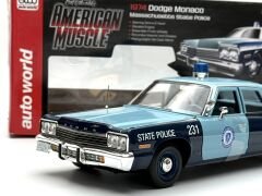 1:18 Dodge Monaco Massachusetts State Police 1974 - Auto World