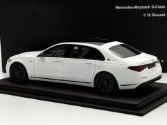 1:18 Mercedes-Maybach S Class W223 Night Serie White - Almost Real