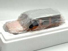 1:18 Mercedes-Benz G63 AMG W463 Crazy Color Edition Orange - GT Spirit