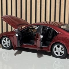 1:18 Mercedes-Benz CLS 500 Wine Red - Kyosho