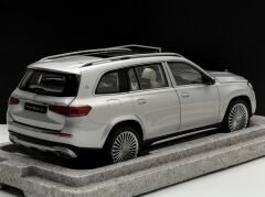 1:18 Mercedes-Maybach GLS 600 Silver LHD - Paragon Model