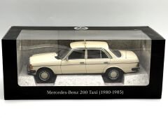 1:18 Mercedes-Benz 200 W123 Taxi Light Ivory 1980 - Norev