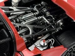1:18 Hennesey Venom GT Red 2012 75403 - Autoart Signature