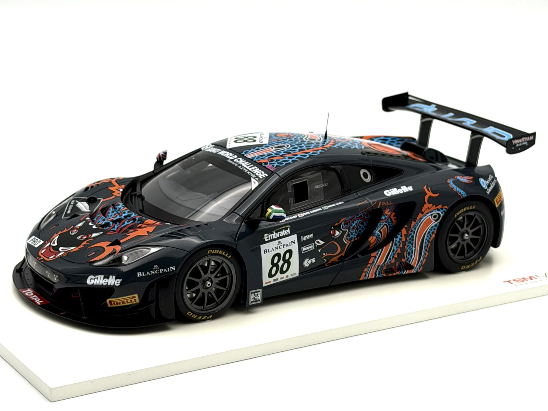 1:18 McLaren 12C GT3 24H Spa 2013 Dragon - True Scale