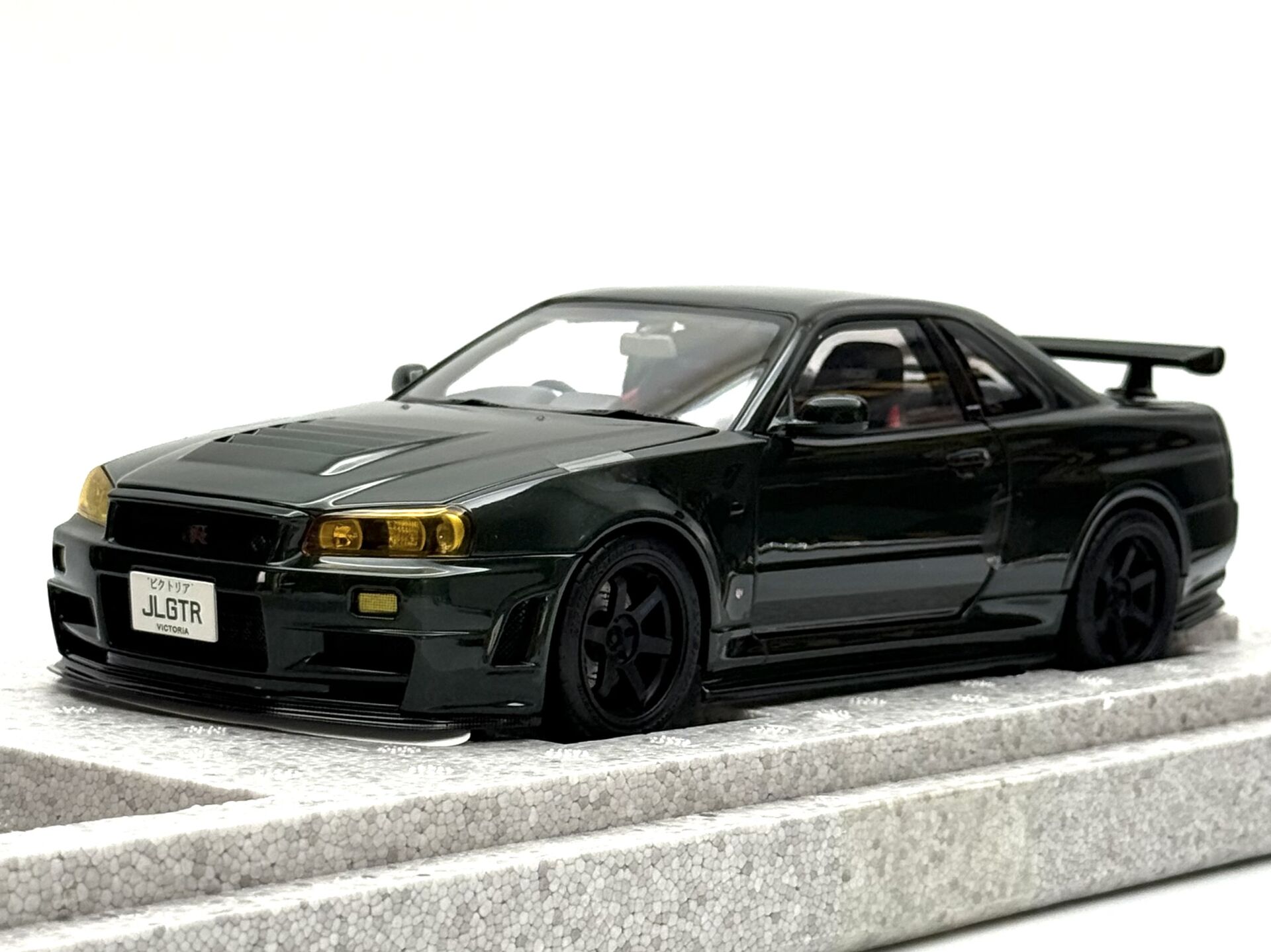 1:18 Nissan Skyline GT-R R34 Dark Green Customized - Motorhelix