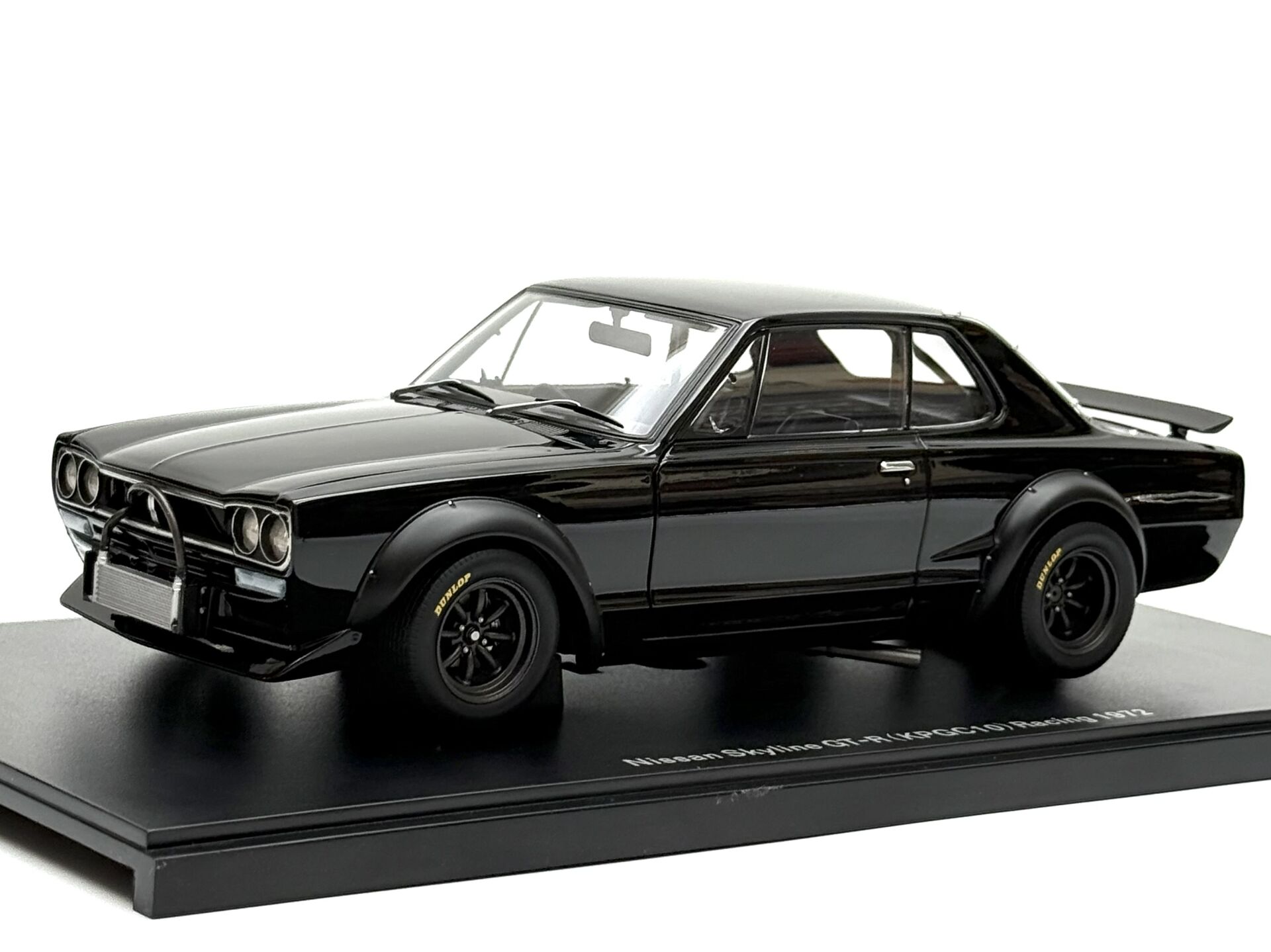 1:18 Nissan Skyline GT-R KPGC10 Racing 1972 Black Tuning - Autoart