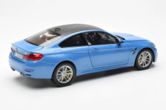 1:18 BMW M4 F82 Coupe Yas Marina Blue 2014 - Paragon