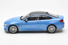 1:18 BMW M4 F82 Coupe Yas Marina Blue 2014 - Paragon