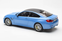 1:18 BMW M4 F82 Coupe Yas Marina Blue 2014 - Paragon