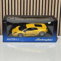 1:18 Lamborghini Murcielago Met Yellow 74511 - Autoart