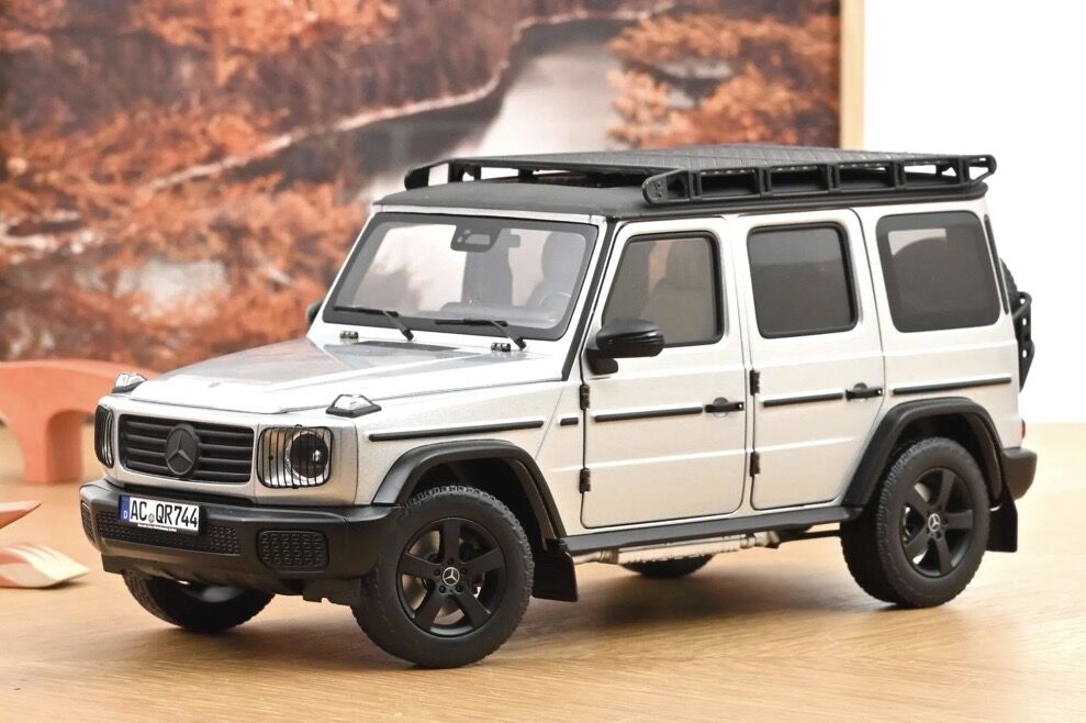 1:18 Mercedes-Benz G500 W463 Iridium Silver 2024 - Norev