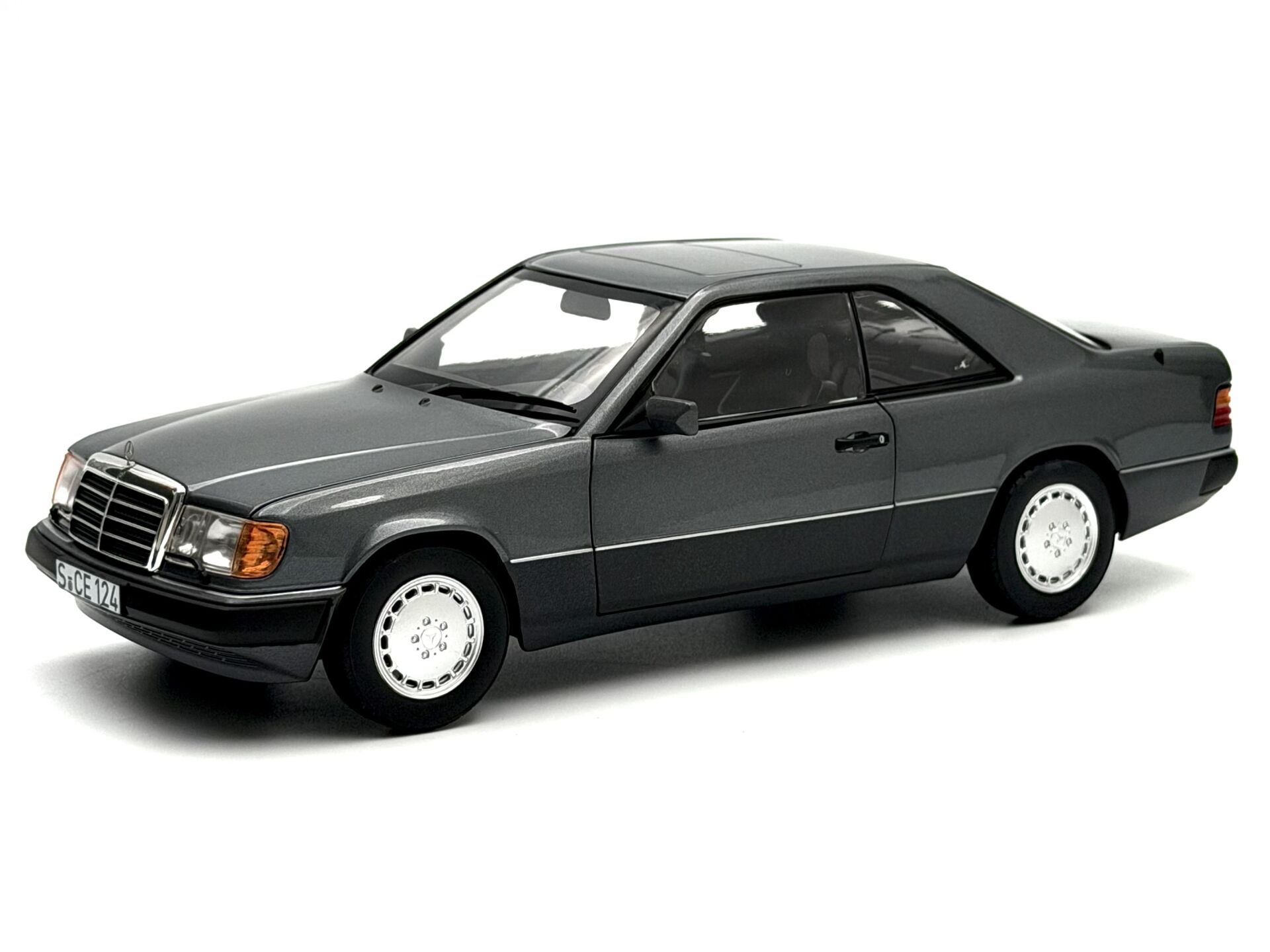 1:18 Mercedes-Benz 300 CE-24 Coupe C124 Grey - Norev Dealer