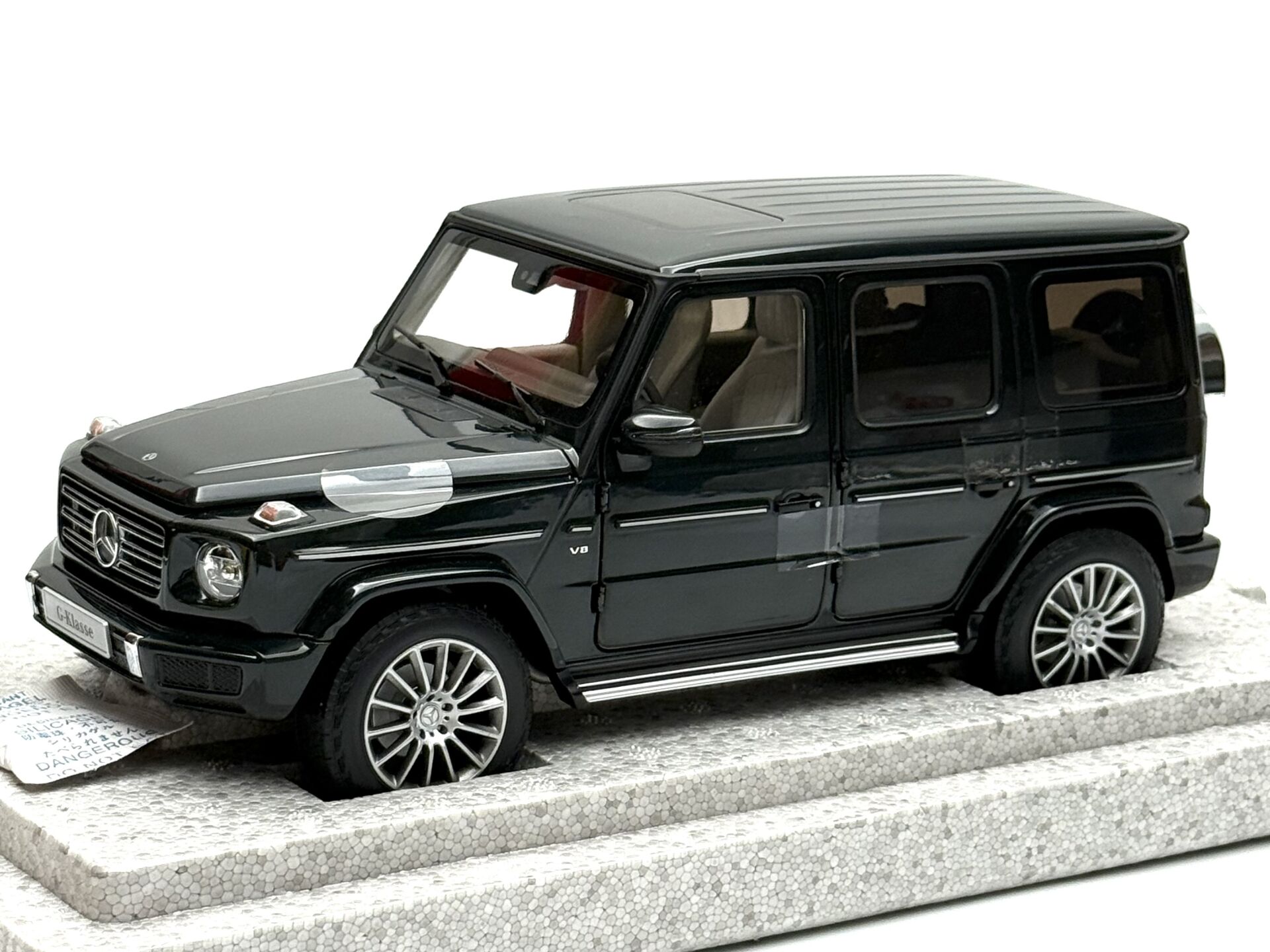 1:18 Mercedes-Benz G Class W463 Emerald Green 2018 - Minichamps