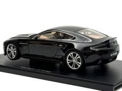 1:18 Aston Martin V12 Vantage 2010 Black 70207- Autoart