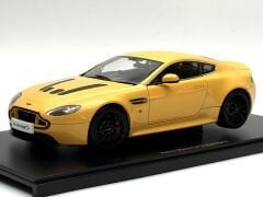 1:18 Aston Martin V12 Vantage S 2015 Yellow Tang 70252- Autoart