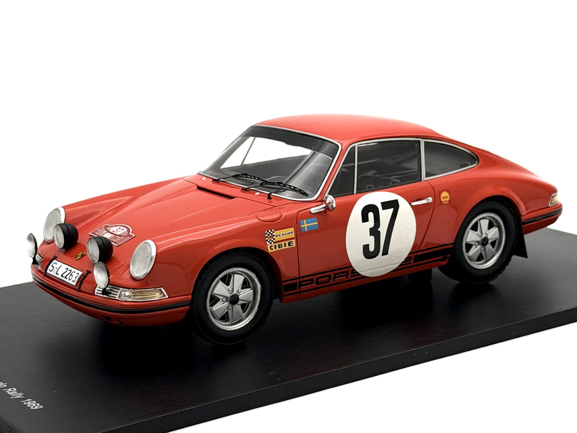 1:18 Porsche 911 S Monte Carlo Winner 1969 - Spark