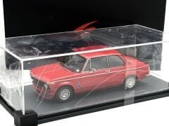 1:18 BMW 2002 Turbo 1973 Red with Showcase - Spark